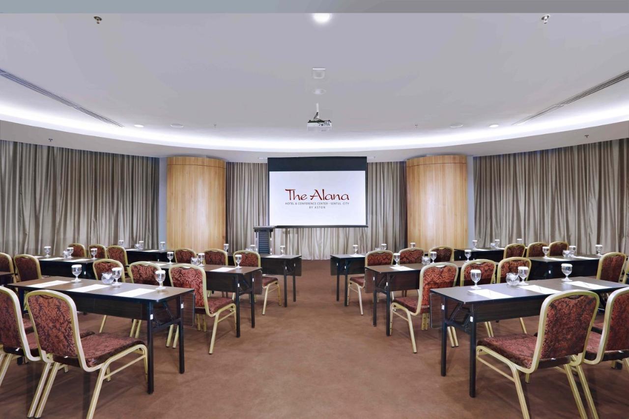 The Alana Hotel And Conference Sentul City By Aston Bogor Esterno foto